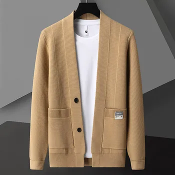 Висококачествен вязаный жилетка мъжки есен 2023 нова мода дизайн джобна ивици обикновен пуловер, шал ежедневното вязаное палто